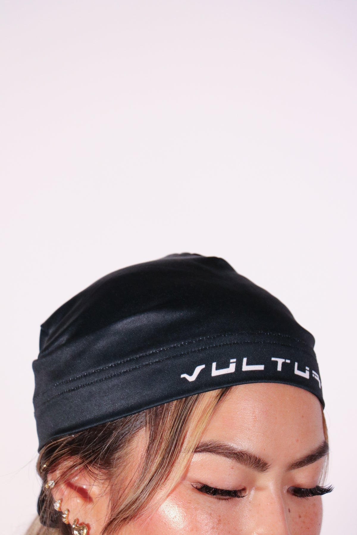 VULTURA DROP 001 - SATIN BEANIE BLACK