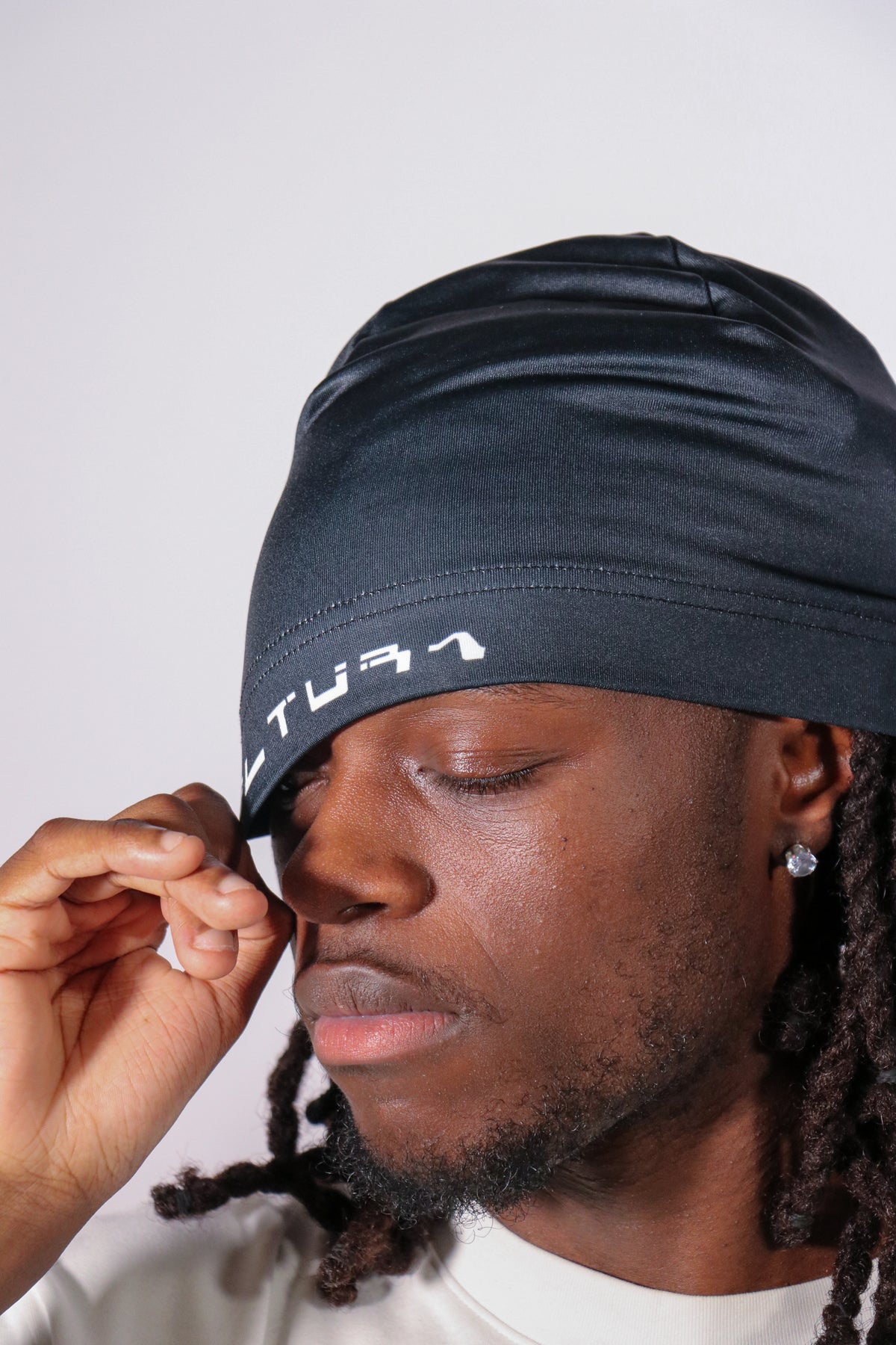 VULTURA DROP 001 - SATIN BEANIE BLACK